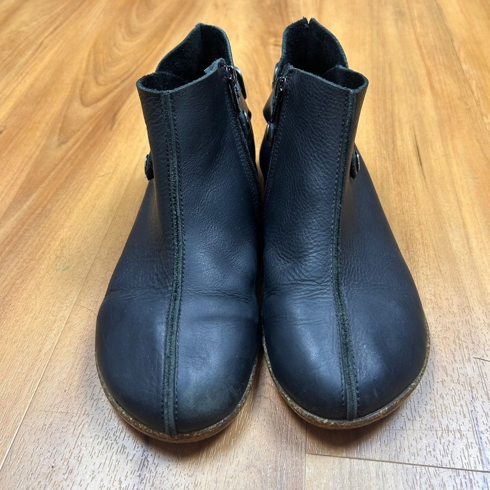 Gabriela Ephrem Women’s Elegant Black Leather Ankle Booties Size 37 - Picture 9 of 13